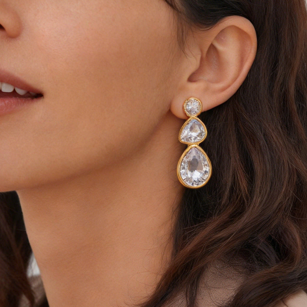 Brincos Pendentes Gota de Zircónia – Atelier 21