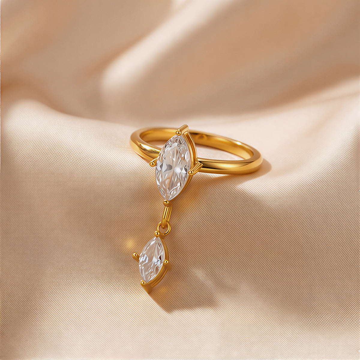 Anel Dourado Marquise com Zircónia – foto 3