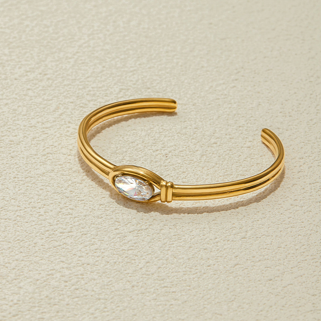 Bracelete Rígido Dourado com Zircónia – Atelier 21
