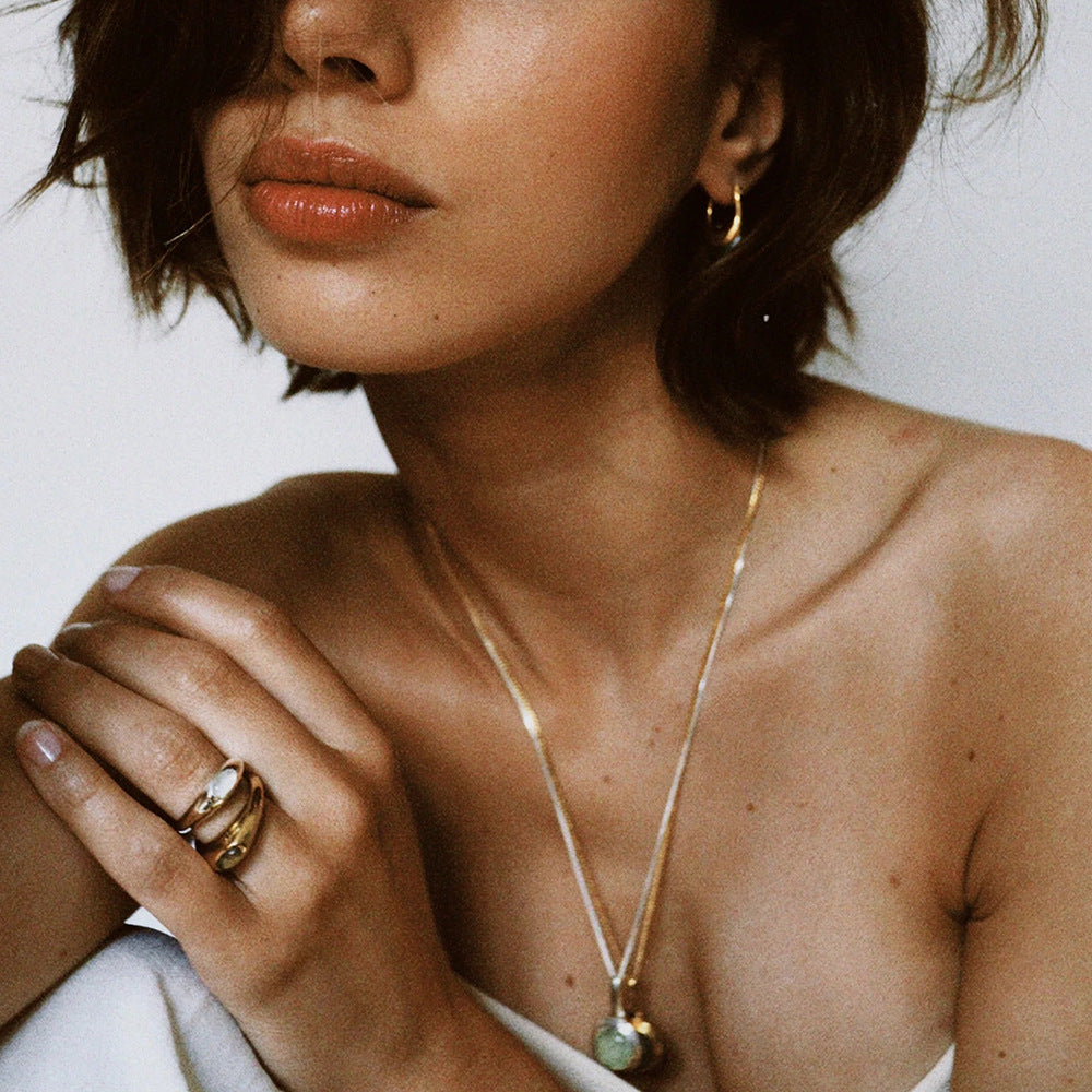 Anel Resina Dourado – foto 4