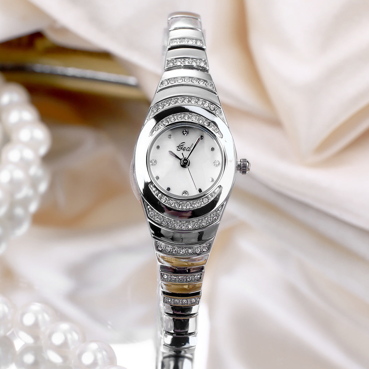 Relógio Feminino Fino com Strass Vintage – foto 10