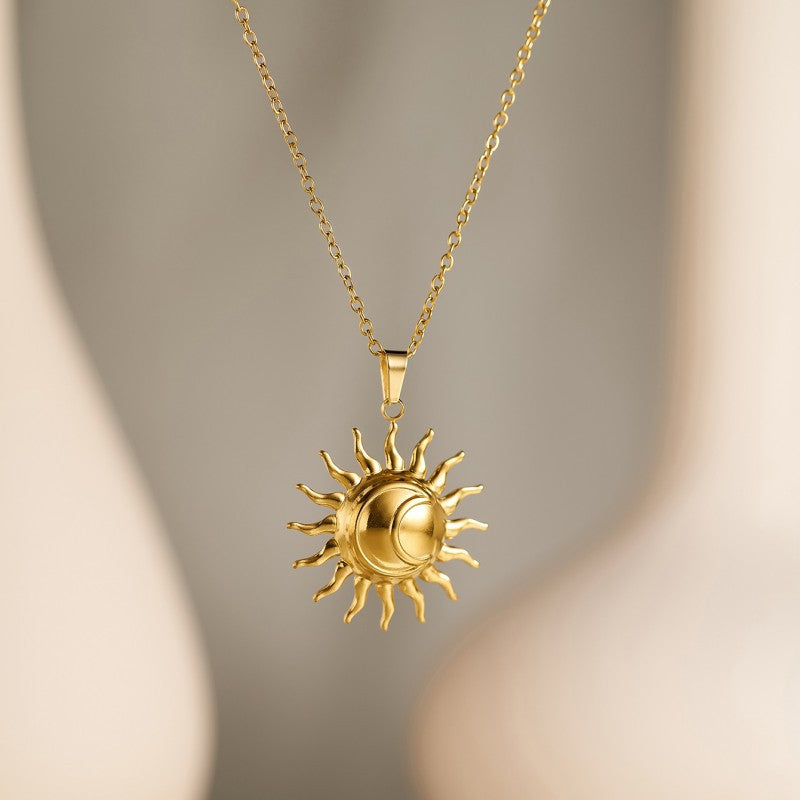Colar Dourado com Pendente (Flores, Corações, Sol) – foto 11