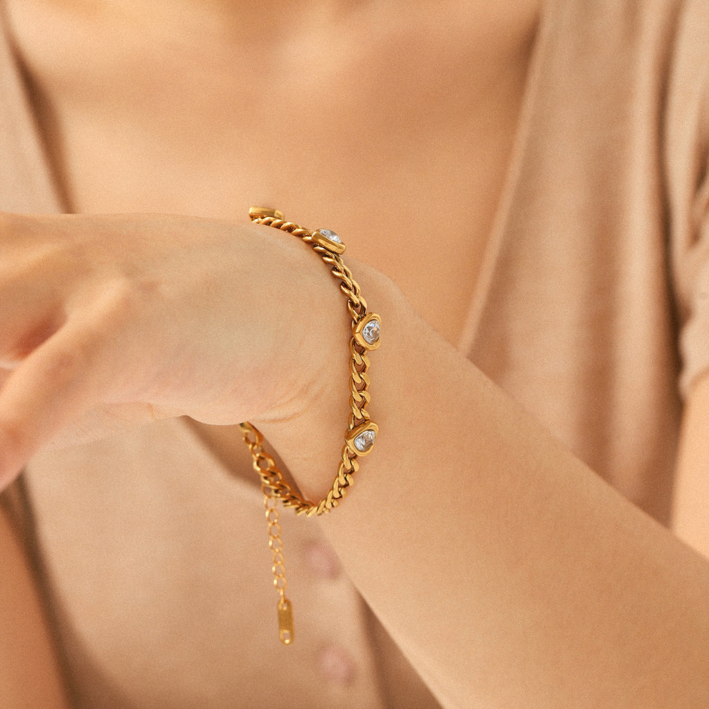 Pulseira Grumet Dourada com Corações – foto 2