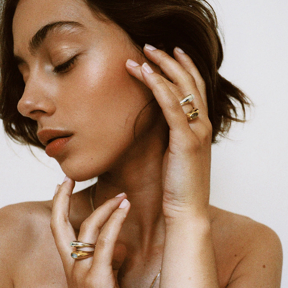 Anel Resina Dourado – foto 2