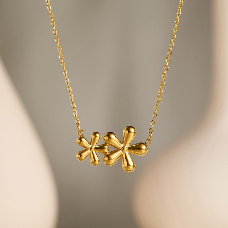Colar Dourado com Pendente (Flores, Corações, Sol) – foto 6